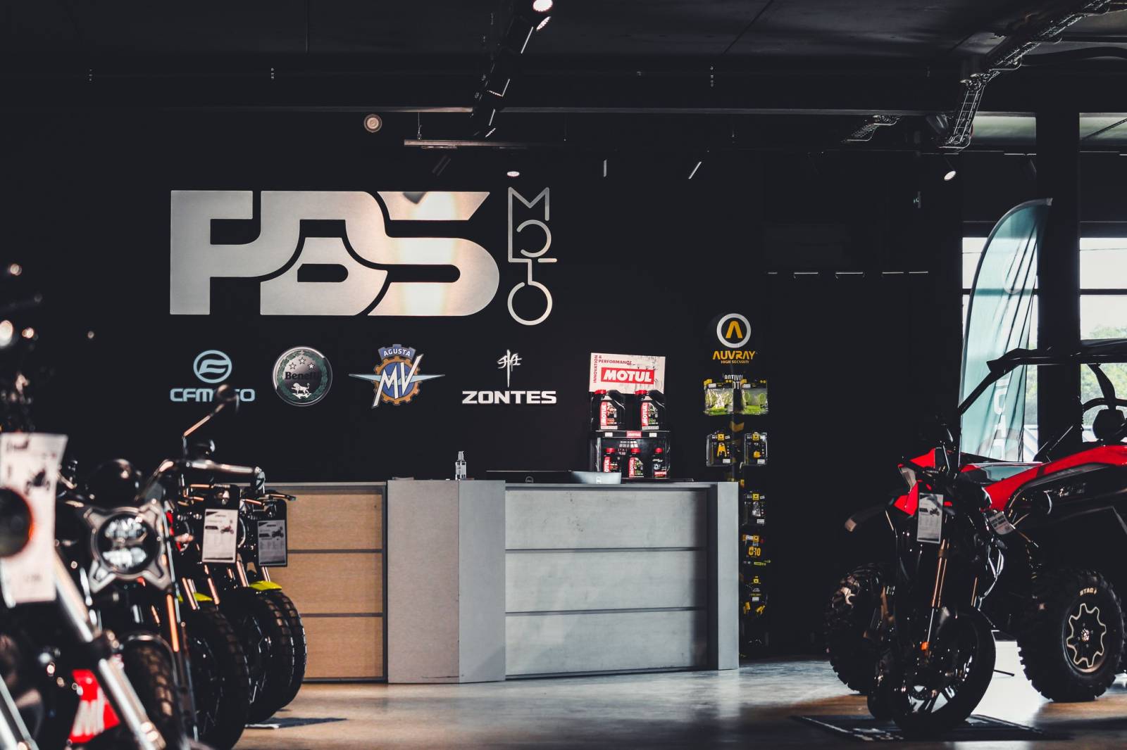 annonce.images.0.big