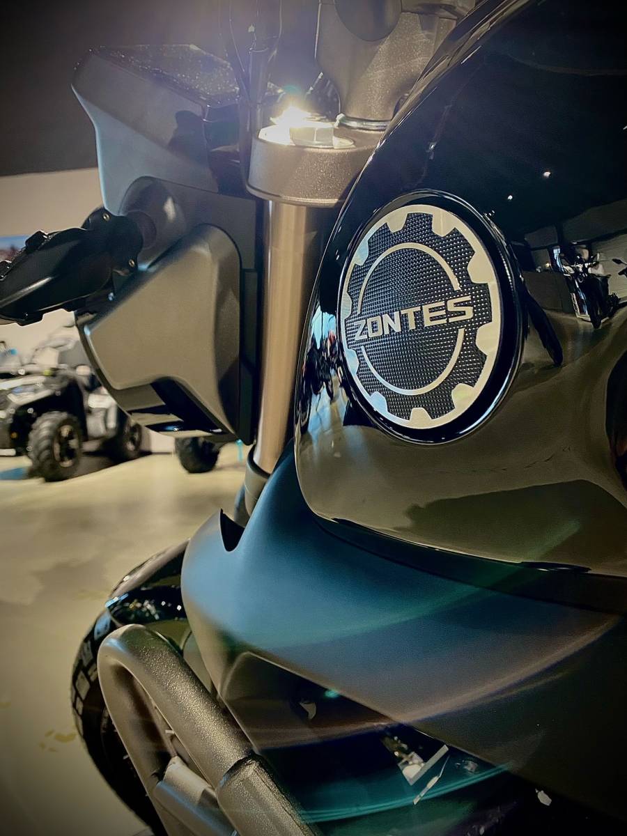 Atelier pour une restauration de jantes de moto à Evreux 27000 dans l'Eure