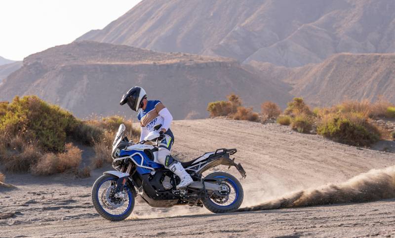 MV Agusta Enduro Veloce 950