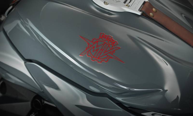 Superveloce 800