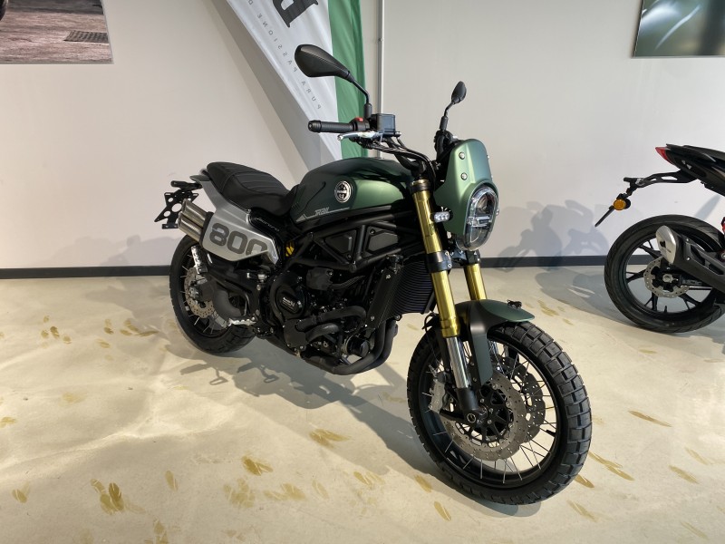 BENELLI 800 LEONCINO T