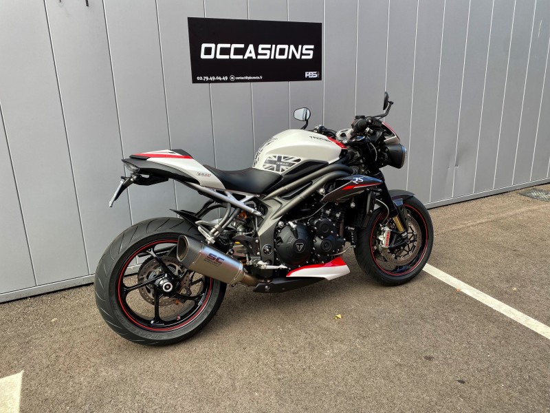 TRIUMPH SPEED TRIPLE 1050 RS