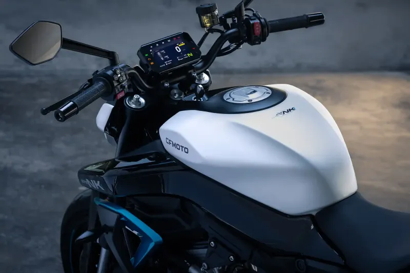 CF MOTO 675 NK