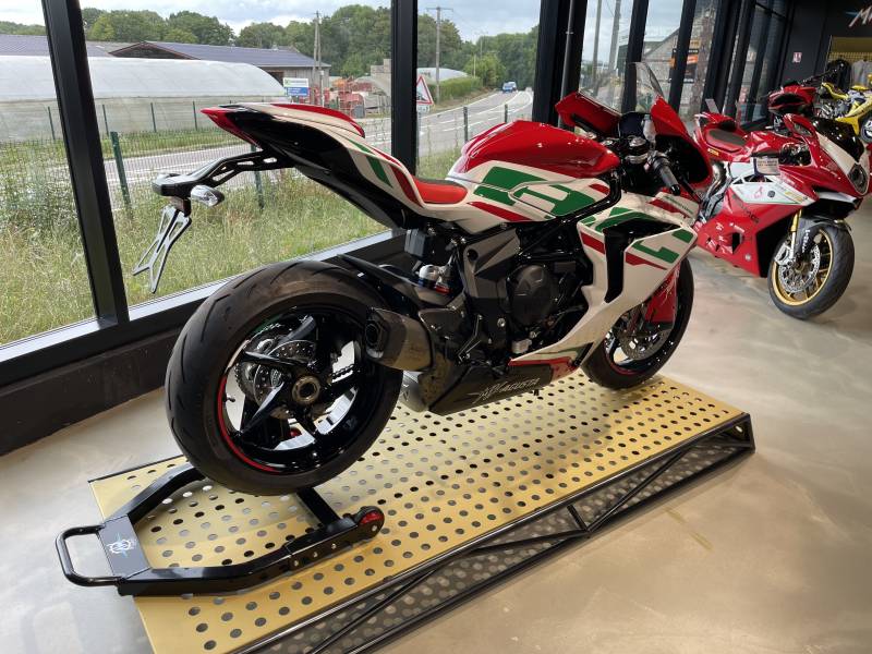 MV AGUSTA F3 RC