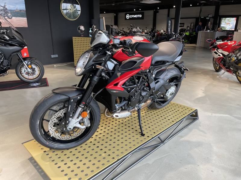 MV AGUSTA DRAGSTER ROSSO à Saint-Jean-Du-Cardonnay 76150