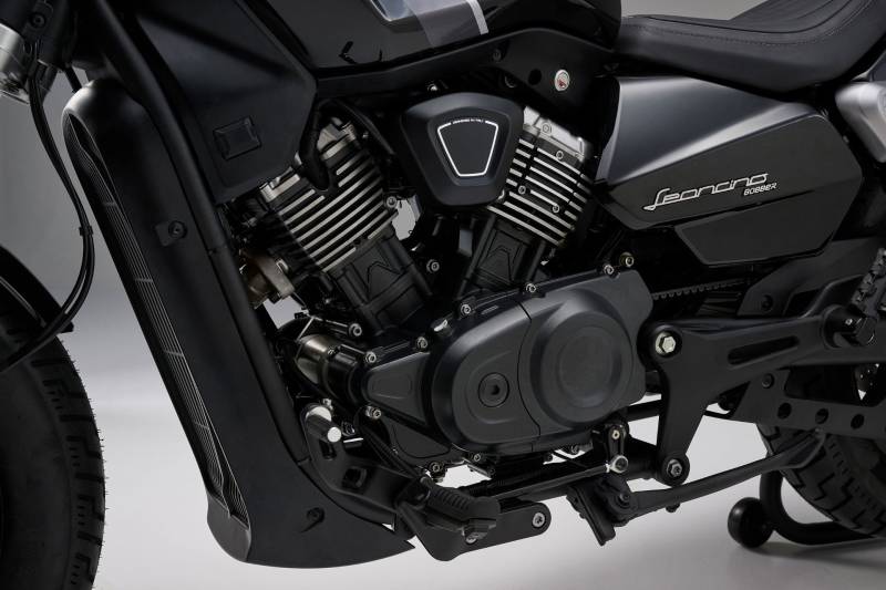 Leoncino BOBBER 400 E5+