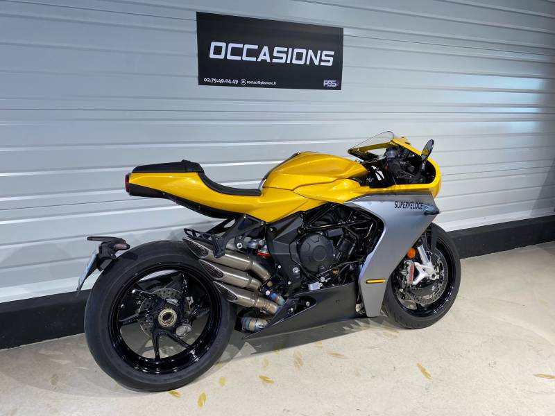 MV AGUSTA SUPERVELOCE 800