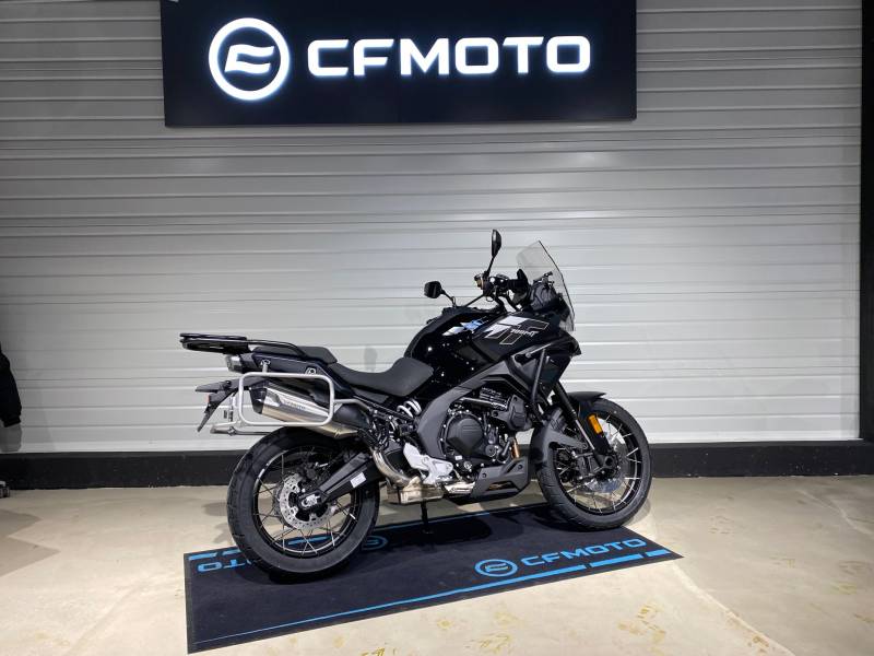NOUVELLE CFMOTO MT700