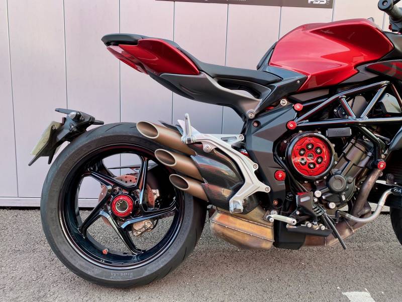 MV AGUSTA BRUTALE 800 ROSSO A2