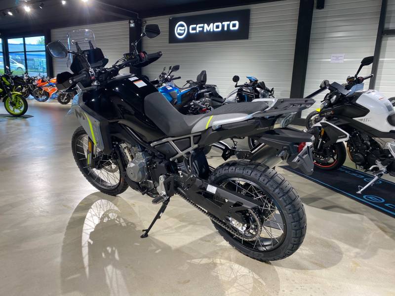 CFMOTO 450 MT