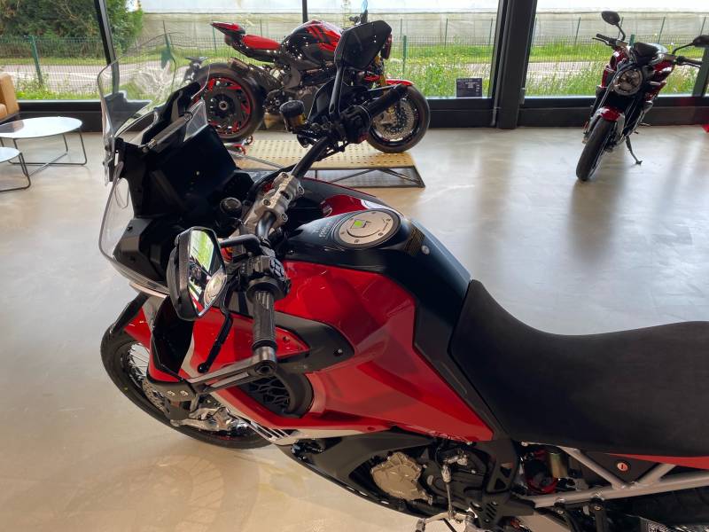 MV AGUSTA ENDURO VELOCE