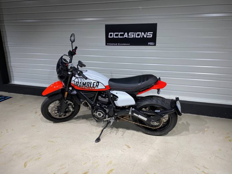 DUCATI SCRAMBLER 800 URBAN MOTARD