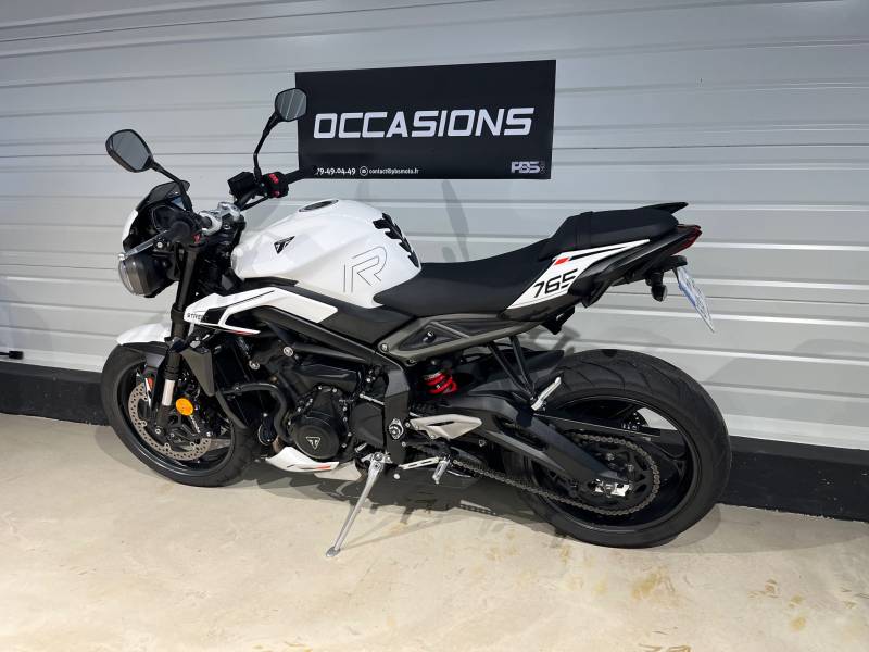 TRIUMPH STREET TRIPLE 765 R