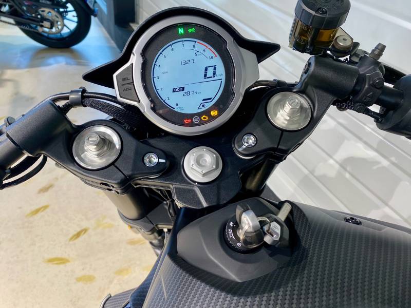 CFMOTO CLX SPORT 700