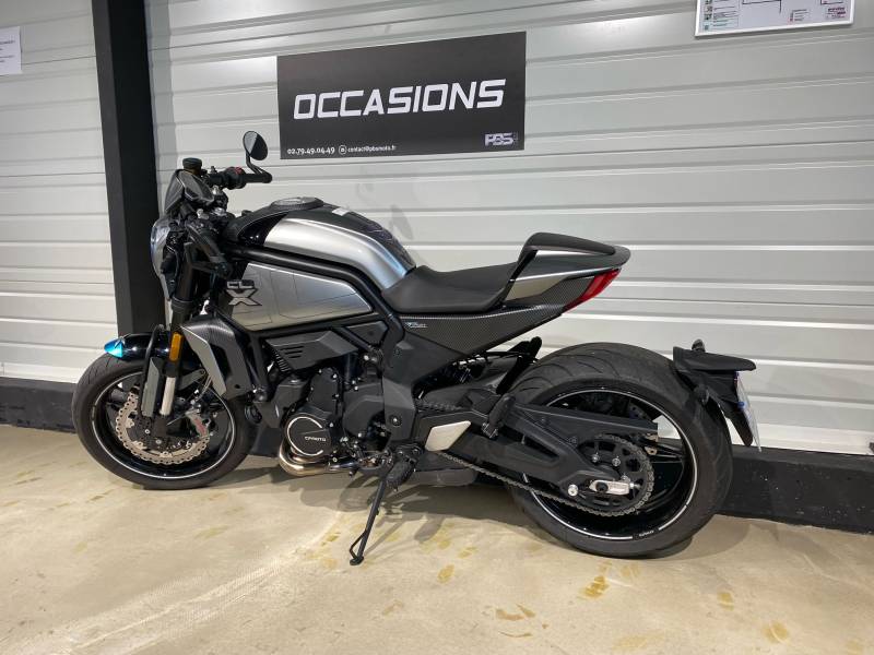 CFMOTO CLX 700 SPORT