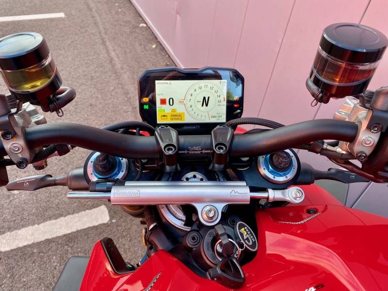 DUCATI STREETFIGHTER V4 S