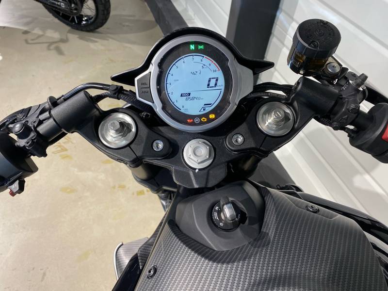CFMOTO CLX 700 SPORT