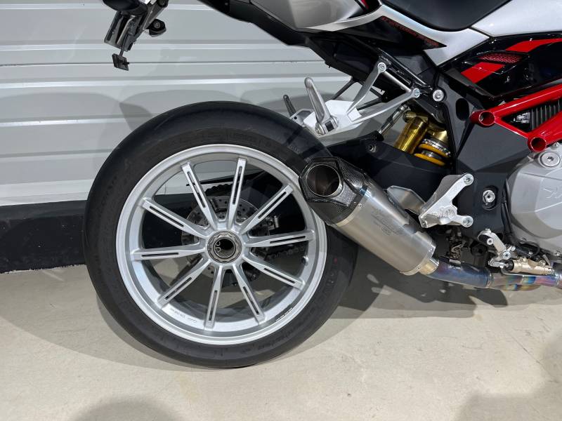 MV AGUSTA BRUTALE 1090 R ABS