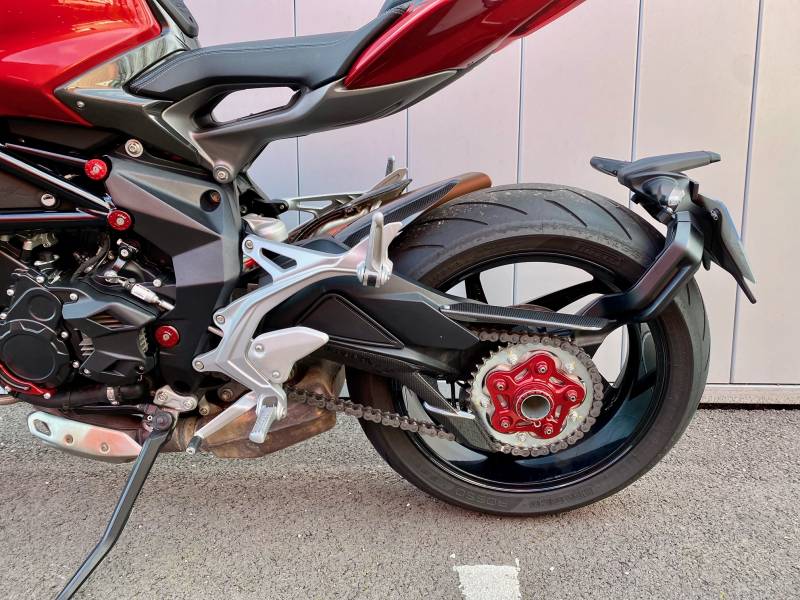 MV AGUSTA BRUTALE 800 ROSSO A2