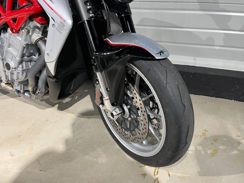 MV AGUSTA BRUTALE 1090 R ABS