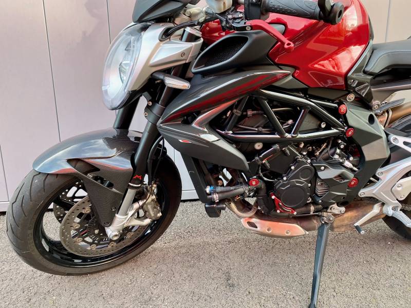 MV AGUSTA BRUTALE 800 ROSSO A2